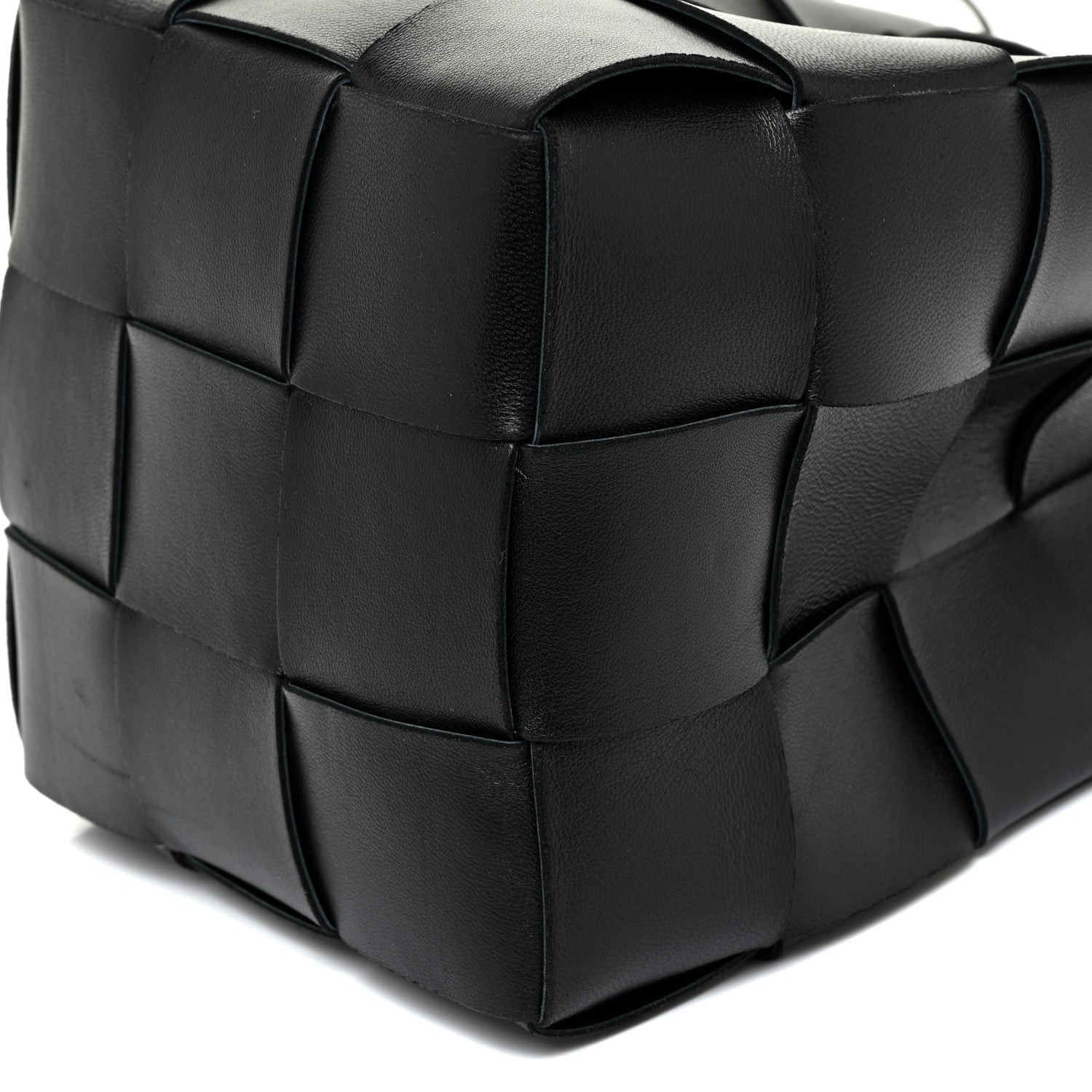 Bottega Veneta Nappa Maxi Intrecciato Cassette Bucket Bag Black 8 of 11