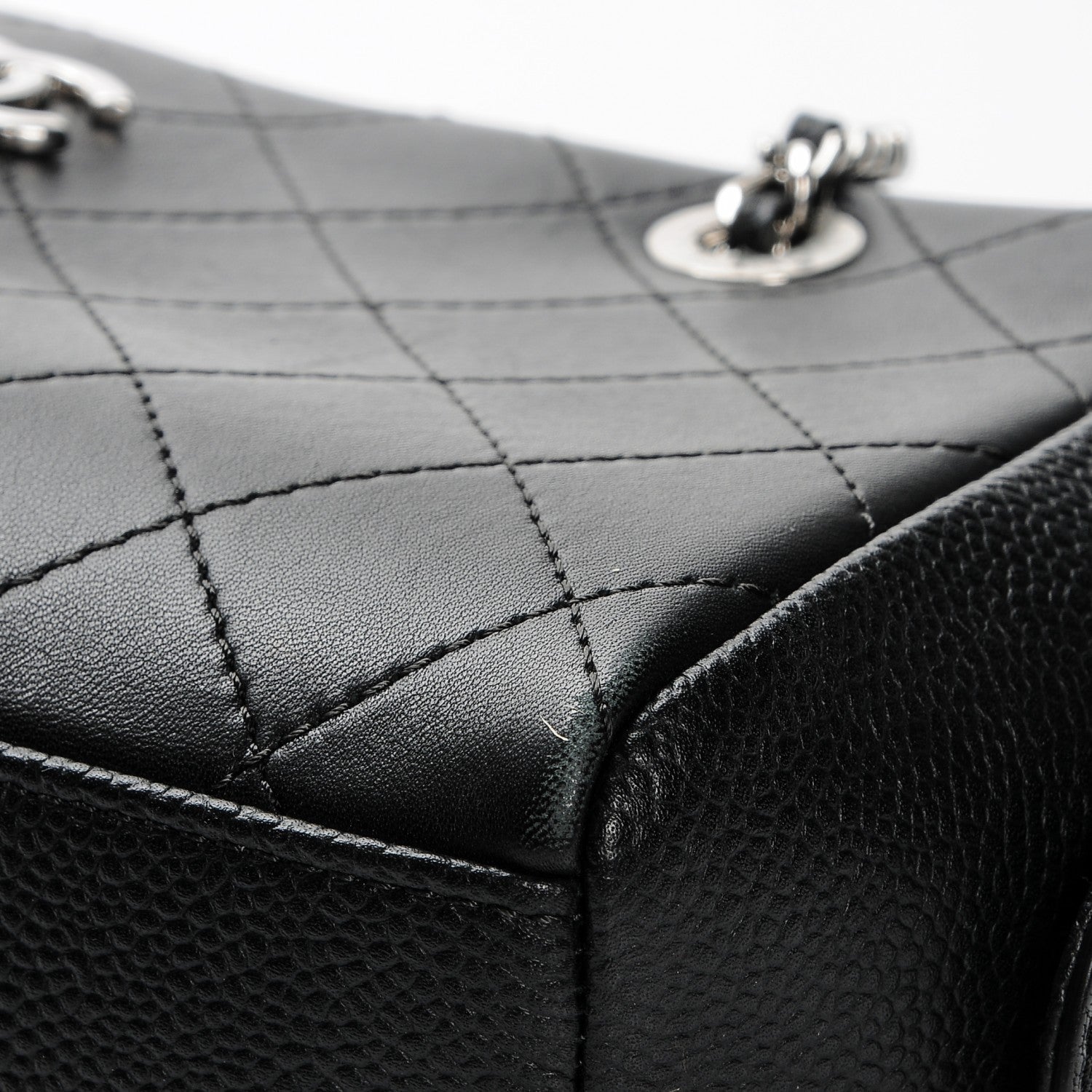 Chanel Caviar Calfskin Quilted Magnetic Shoulder Bag Black 10 of 12