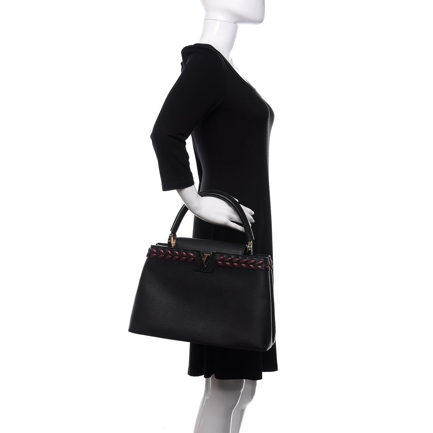 Taurillon Lambskin Capucines MM Black