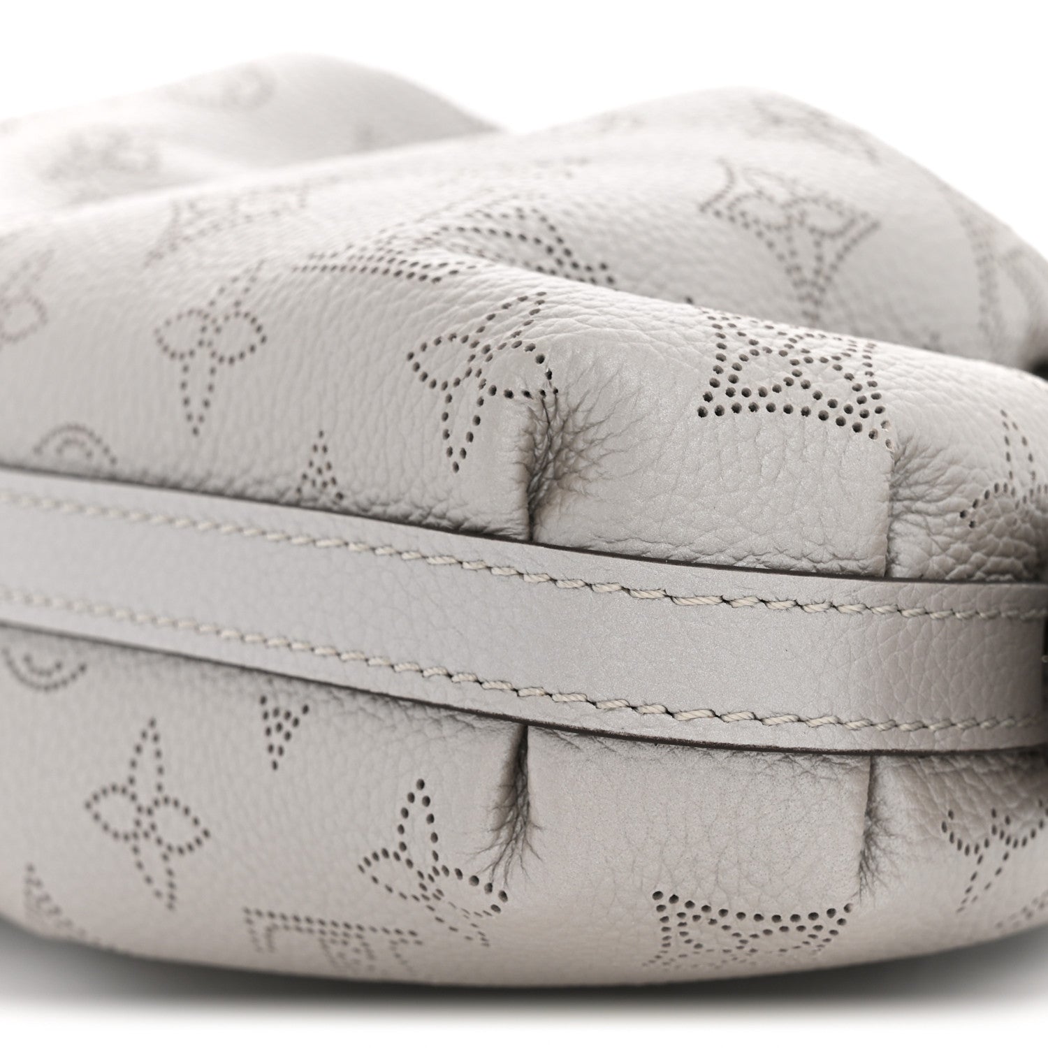 Louis Vuitton Mahina Scala Mini Pouch Gris Souris 8 of 9