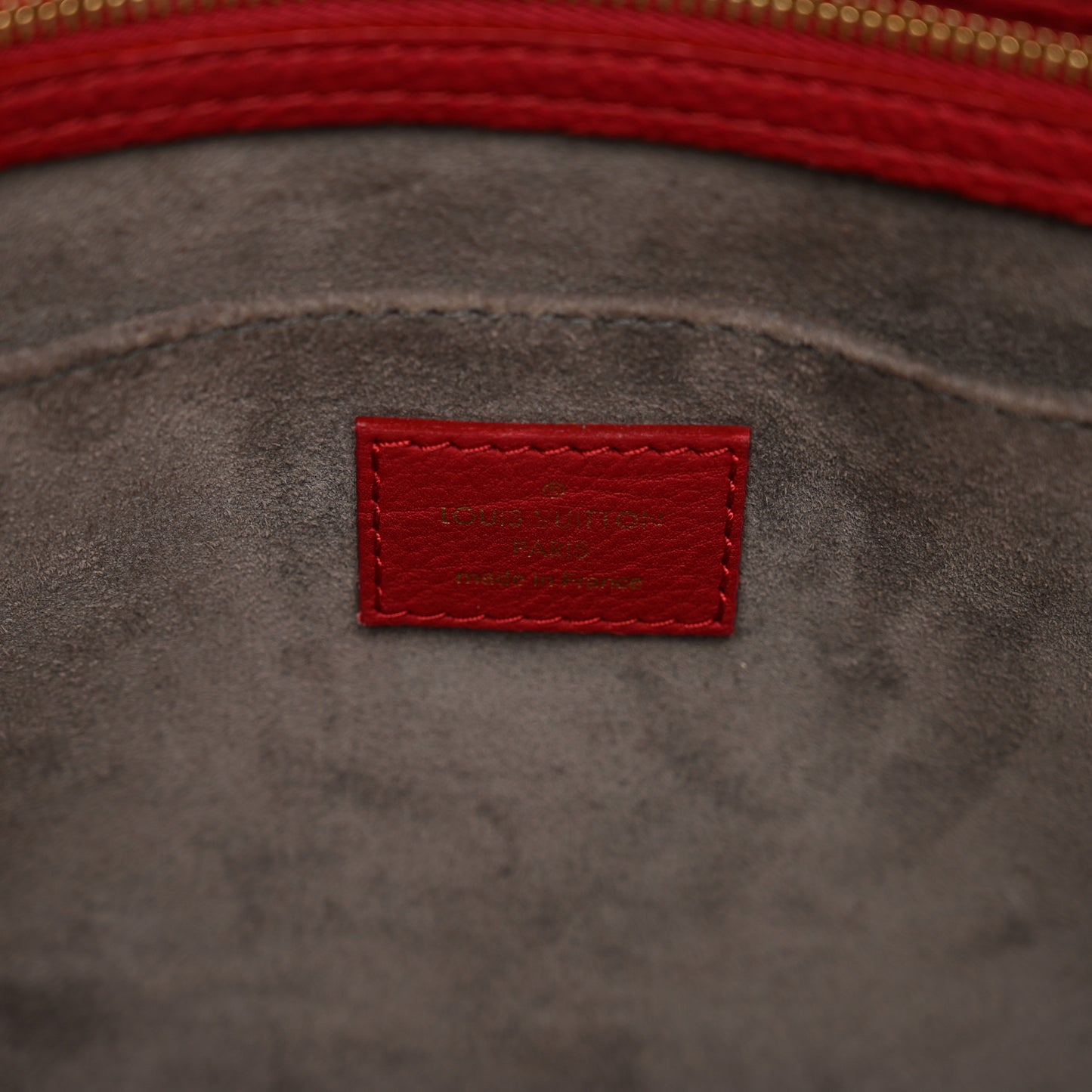 Veau Cachemire SC Bag MM Cherry