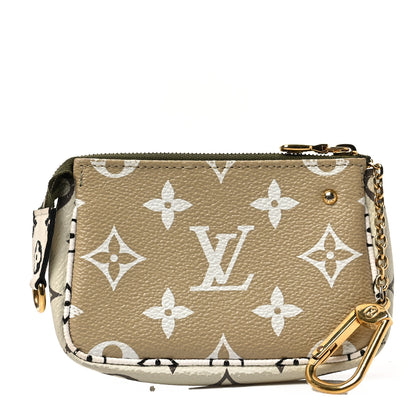 Louis Vuitton Monogram Giant Micro Pochette Accessories Kaki White 1 of 6