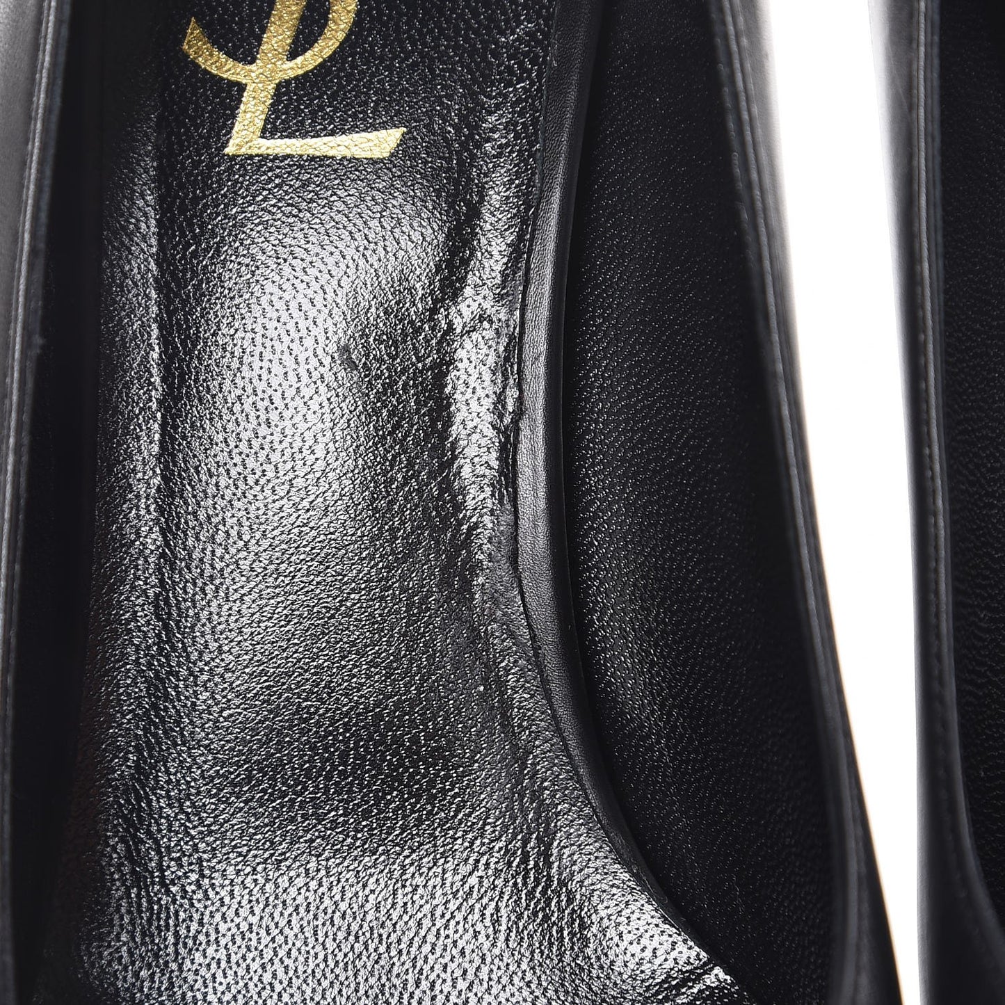 Calfskin Vitello Vernice Tribtoo 105 Pumps 37.5 Black