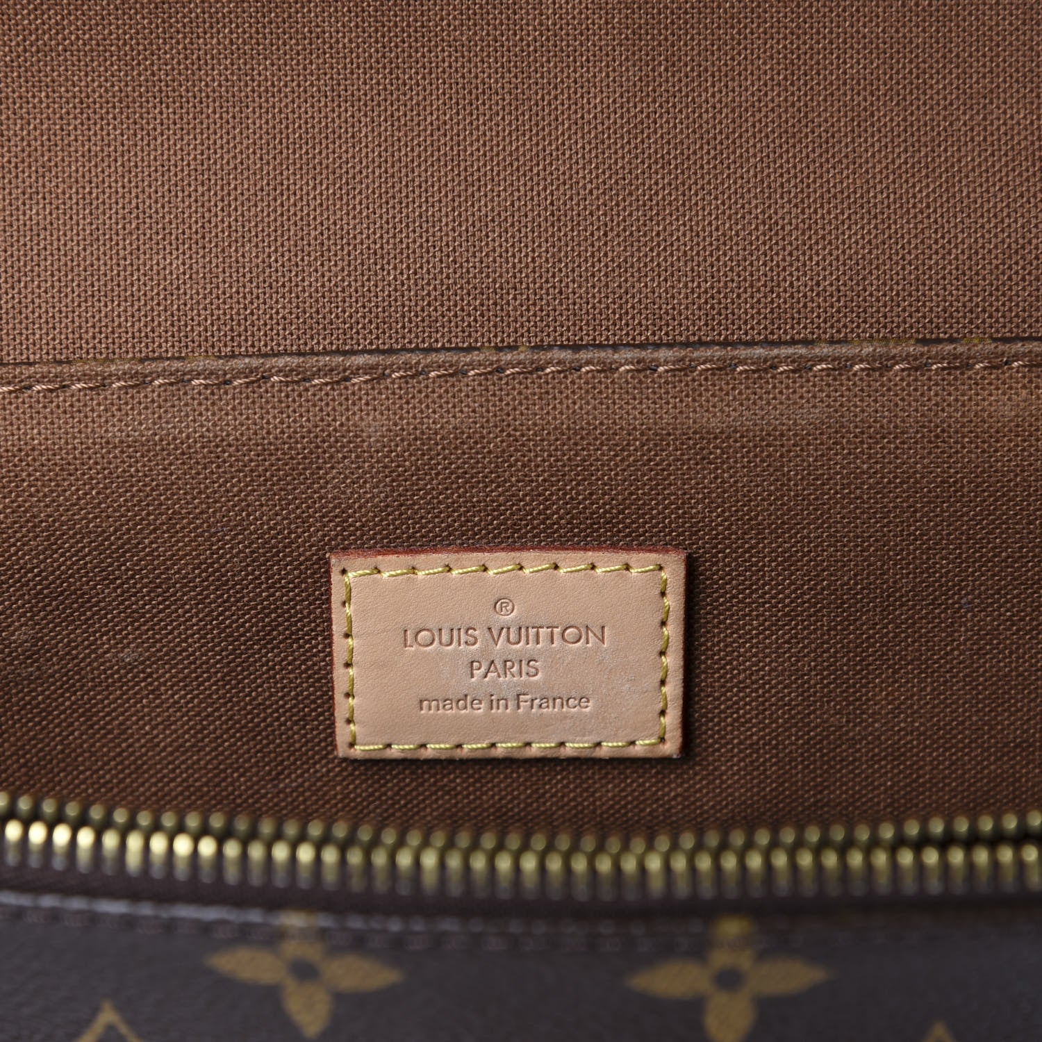 Louis Vuitton Monogram Beaubourg MM Messenger Bag 8 of 10