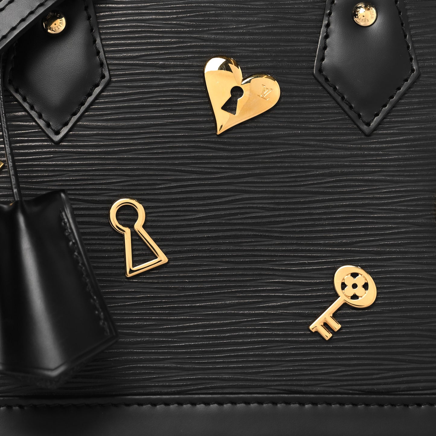 Epi Love Lock Alma BB Black