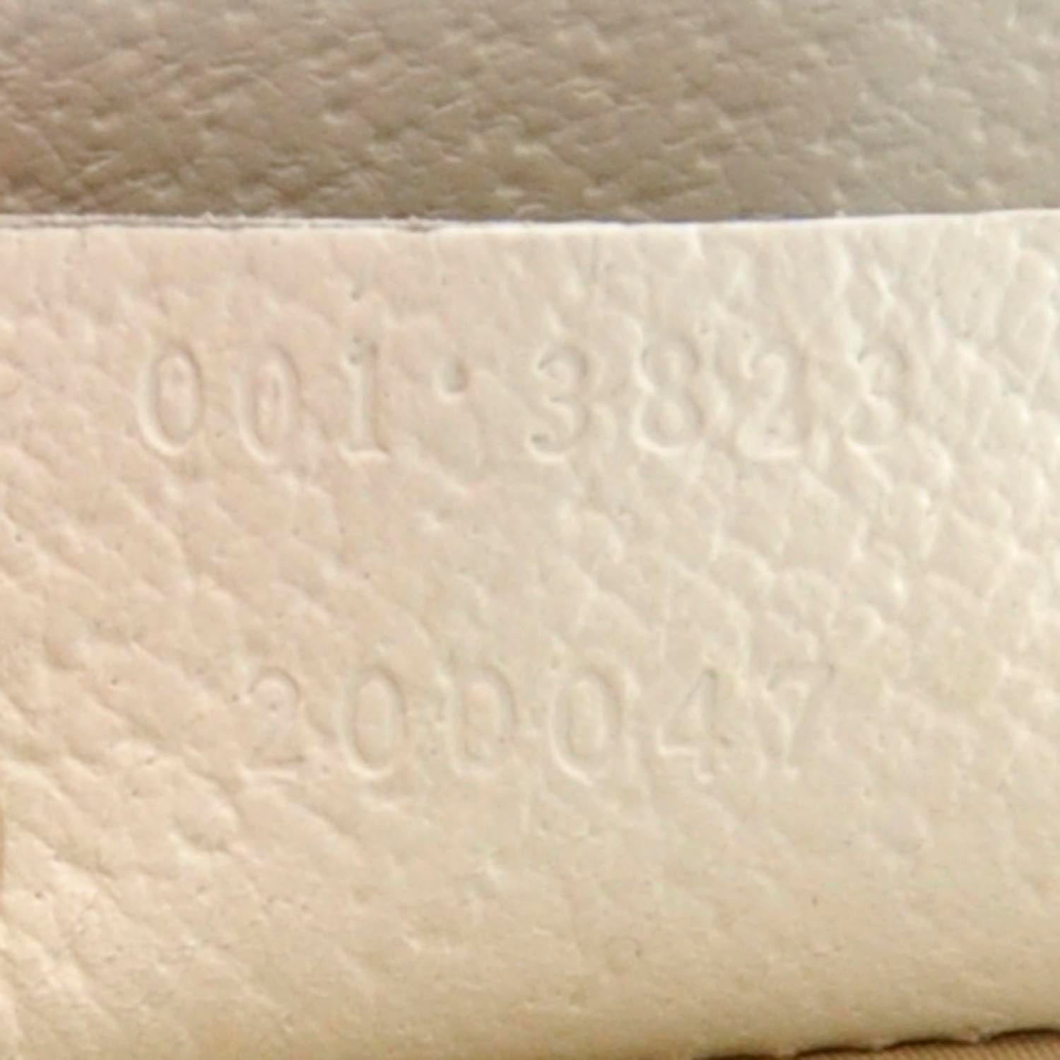 Gucci Leather Flap Bag White 6 of 7