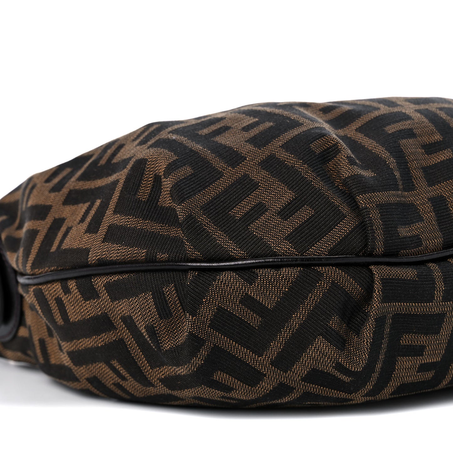 Zucca Chef Chain Hobo Tobacco