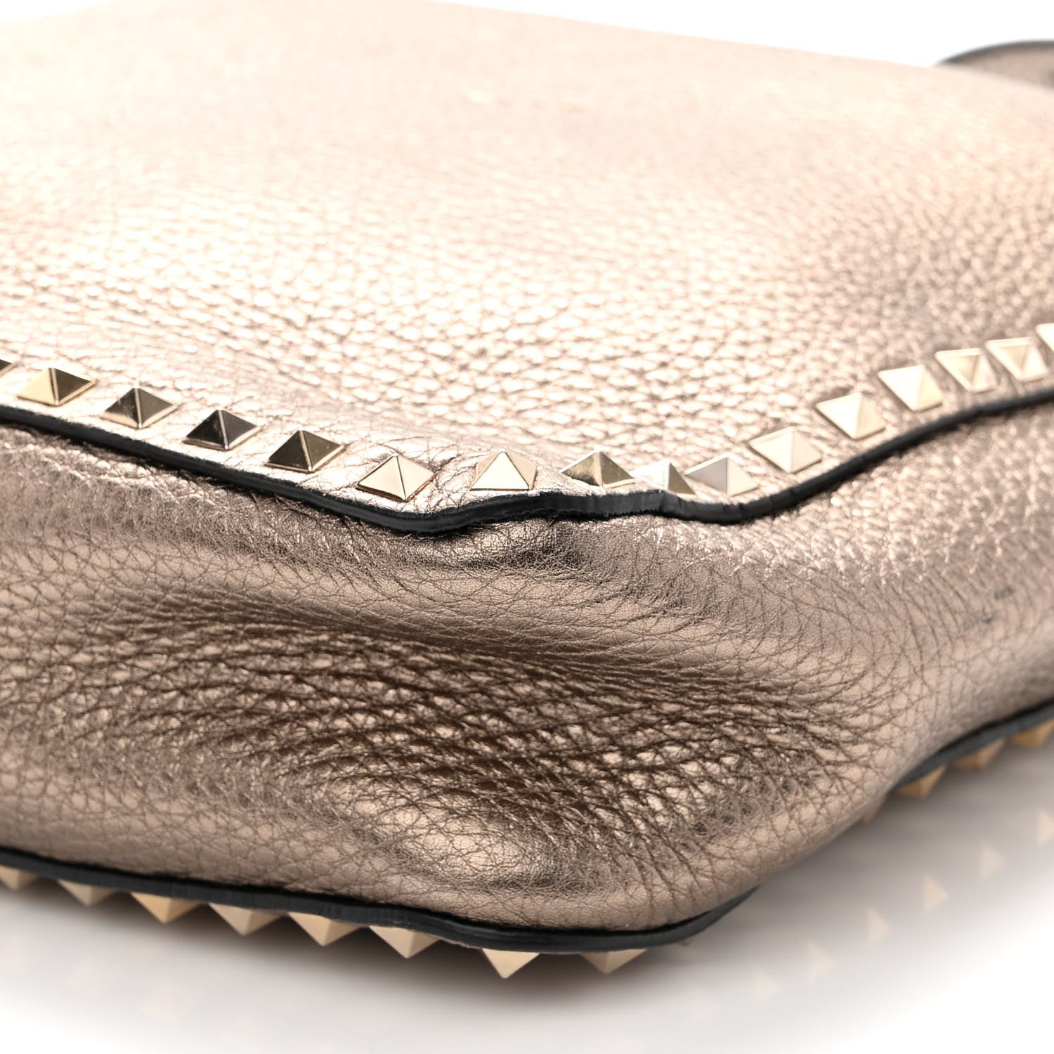 Valentino Garavani Metallic Pebbled Calfskin Large Rockstud Flip-Lock Messenger Bag Sasso 9 of 10