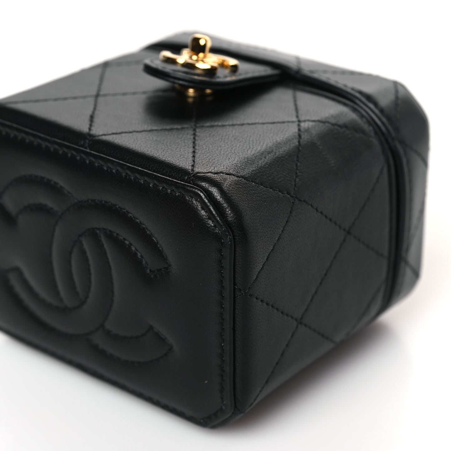 Lambskin Quilted Vanity Clutch With Chain Black