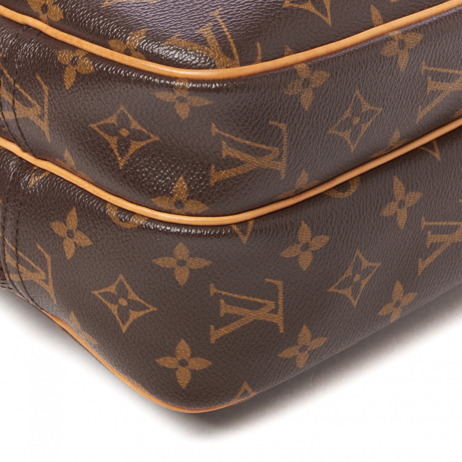 Louis Vuitton Monogram Reporter PM 6 of 8