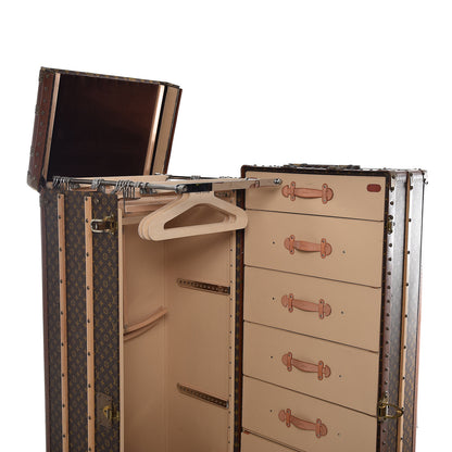 Louis Vuitton Monogram Queen's Wardrobe Trunk 10 of 29