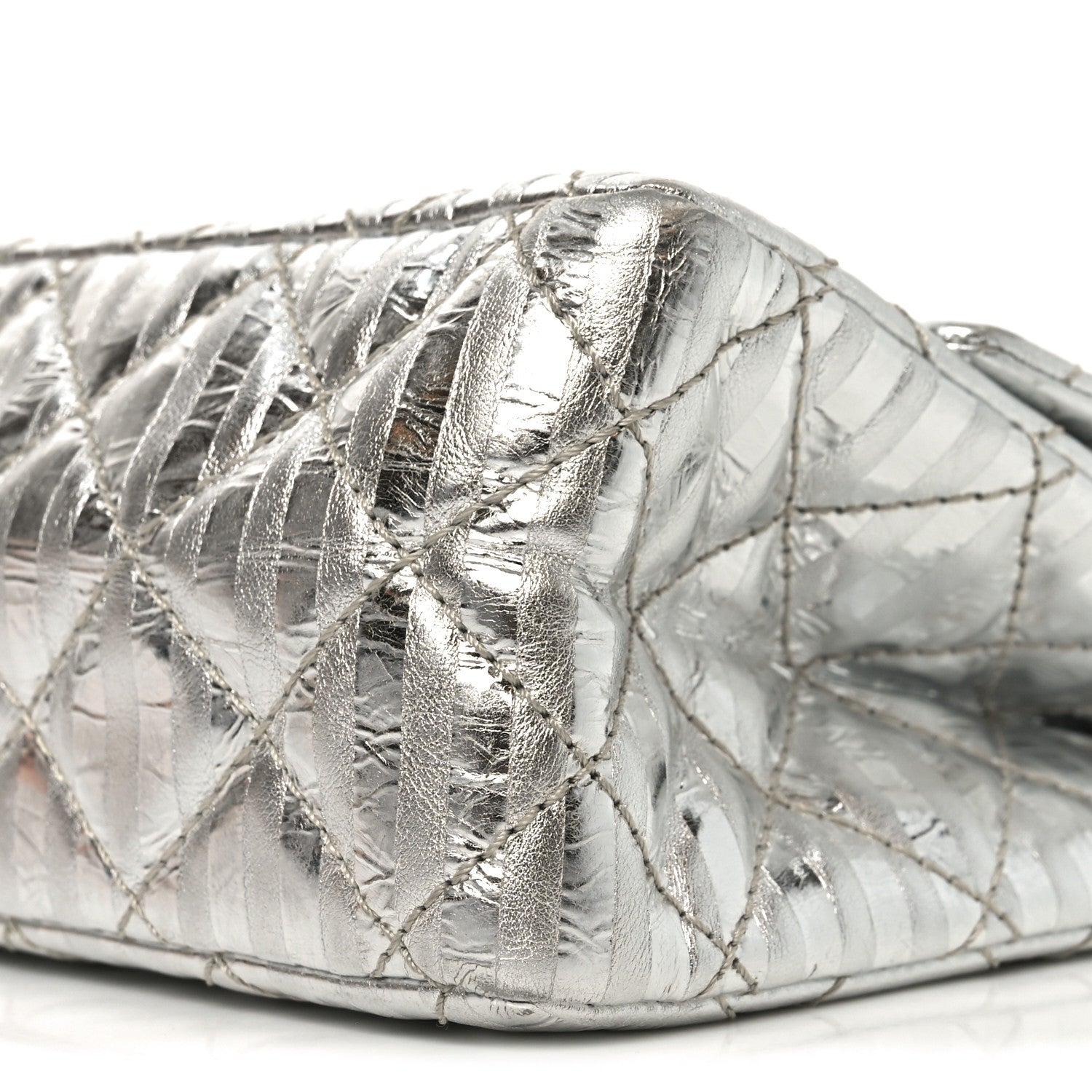 Chanel Metallic Calfskin Striped 2.55 Reissue 226 Silver 10 of 11