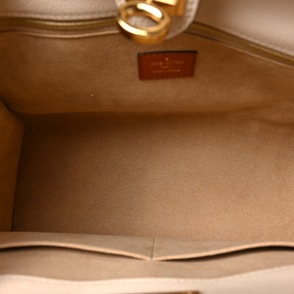 Louis Vuitton Calfskin Monogram Tufting On My Side Galet 5 of 8