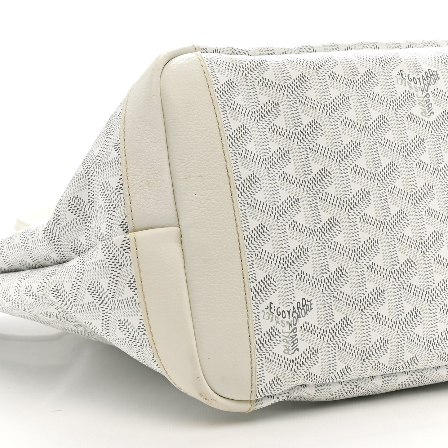 Goyardine Artois MM White