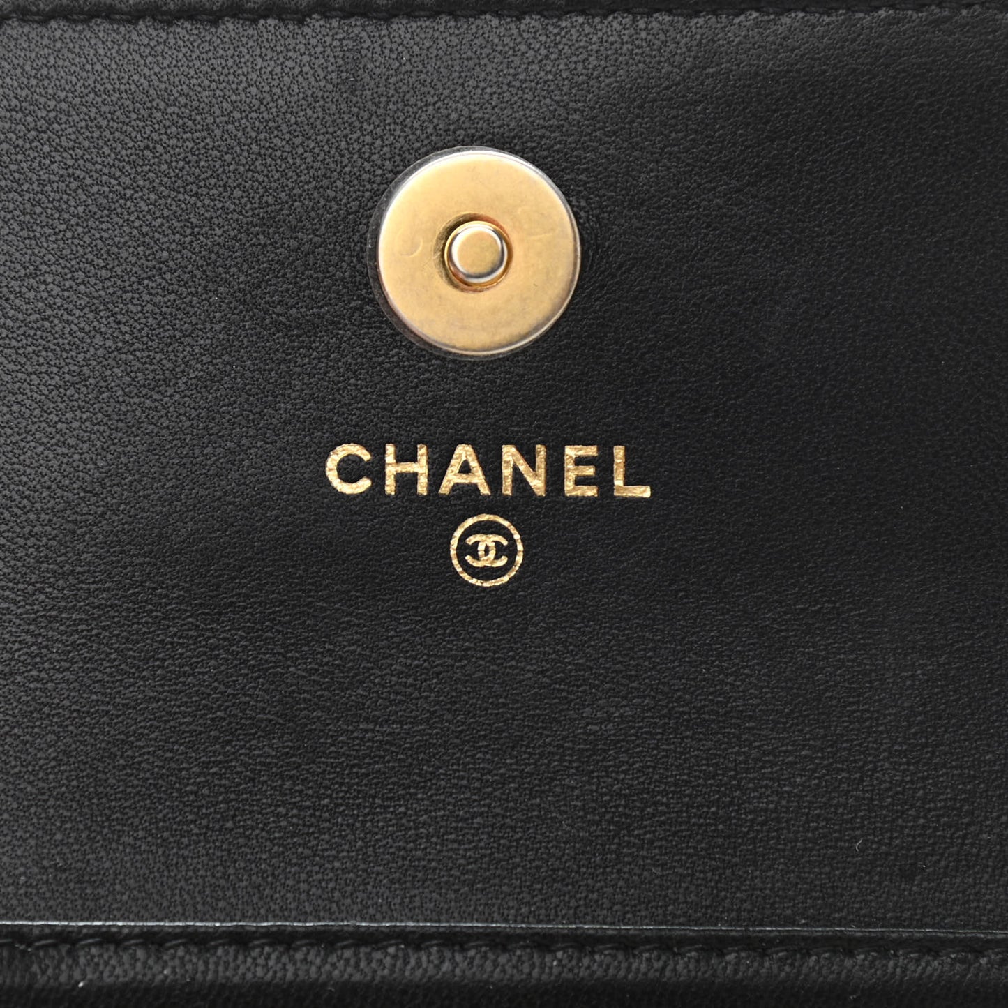 Lambskin Quilted Pearl Crush Clutch With Chain Black