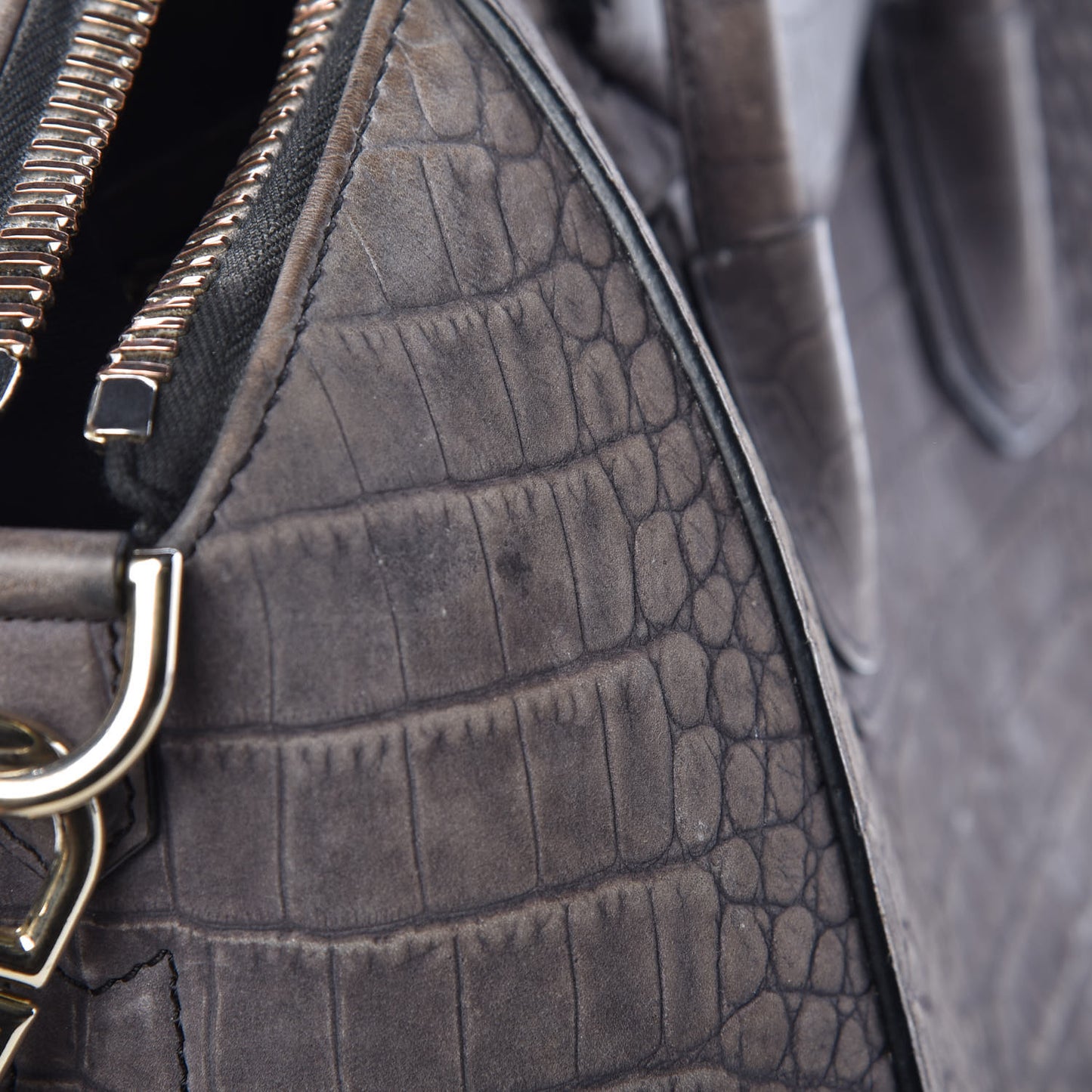 Nubuck Crocodile Embossed Medium Antigona Washed Black