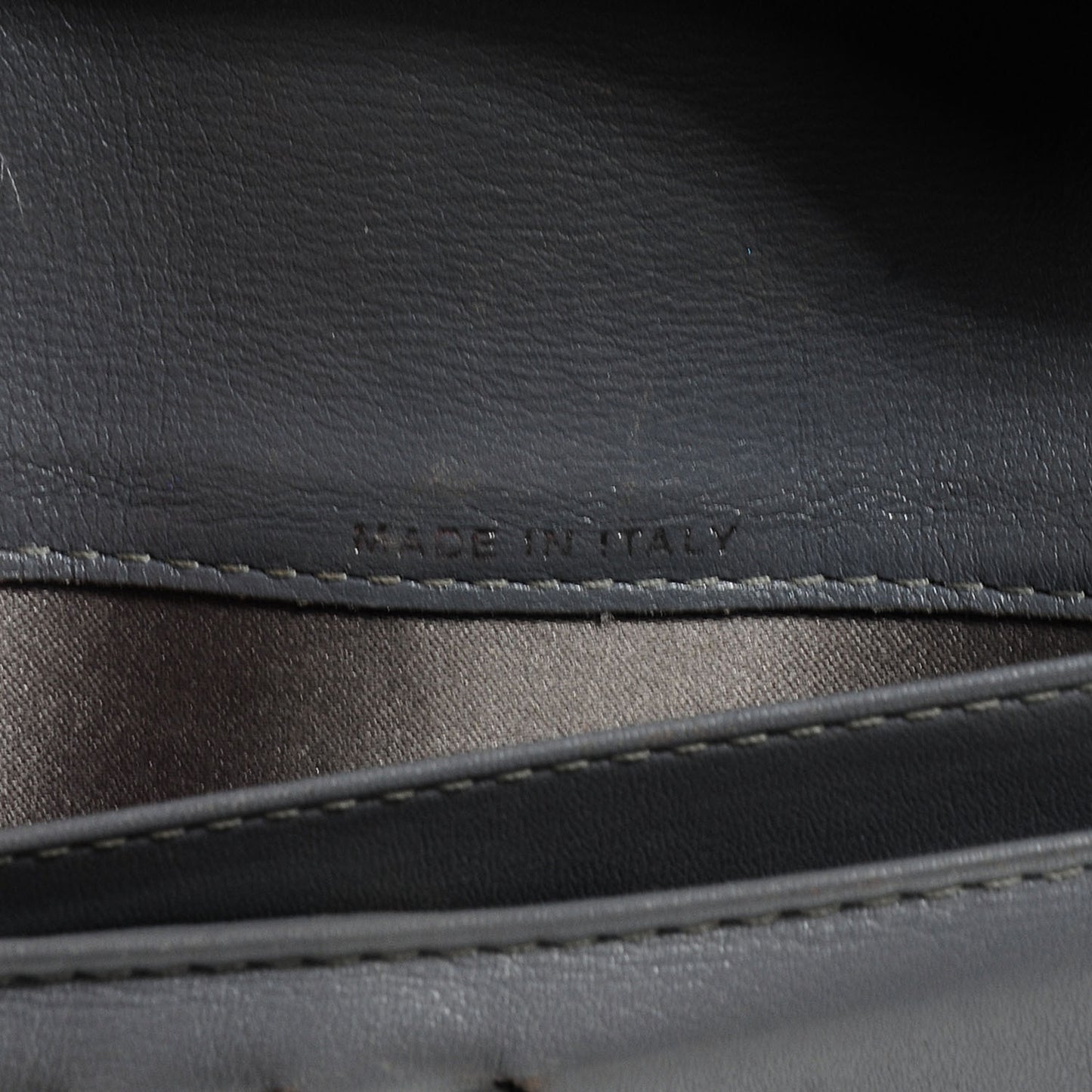 Patent Camellia Large Yen Wallet