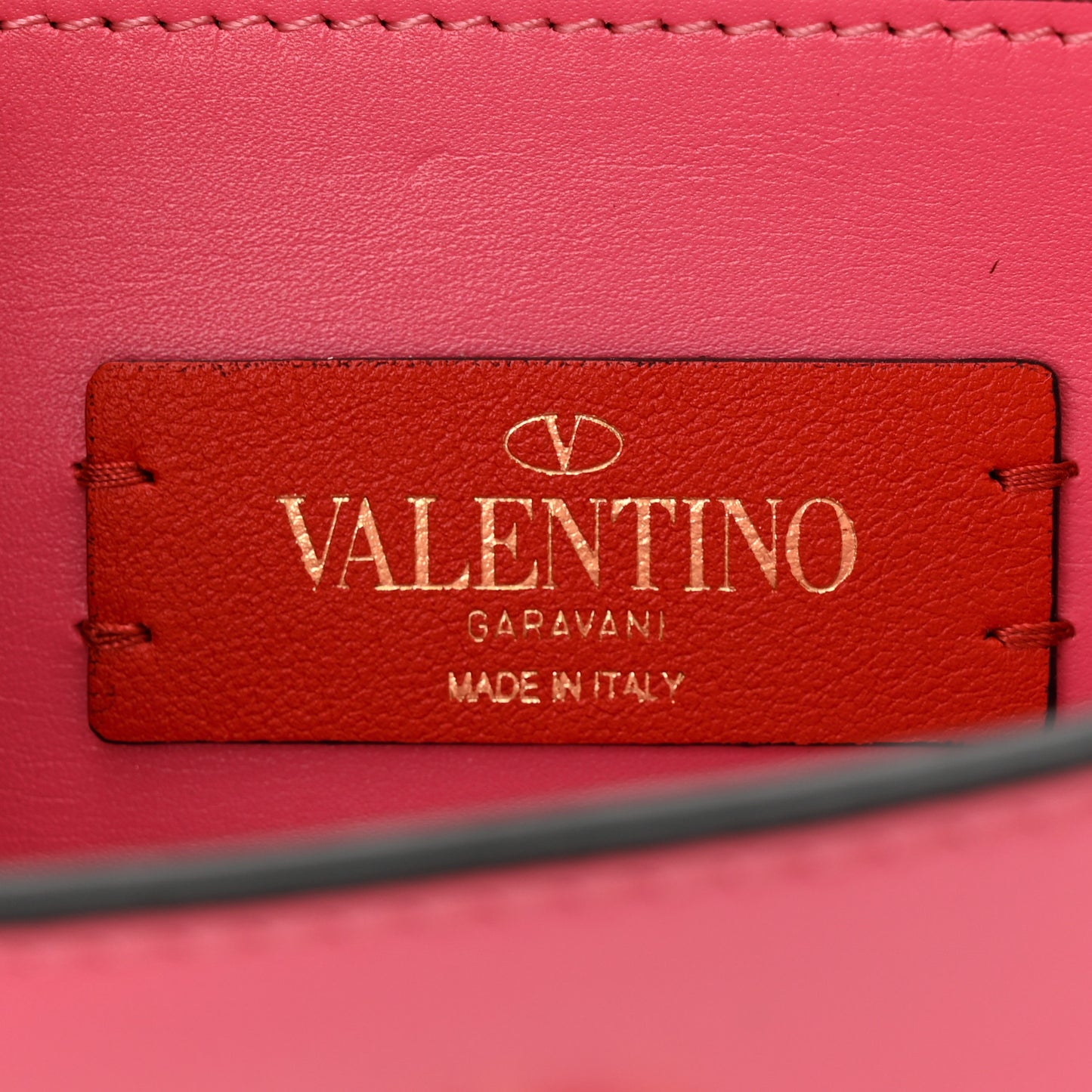 Smooth Calfksin Vlogo Wallet On Chain Feminine Pink