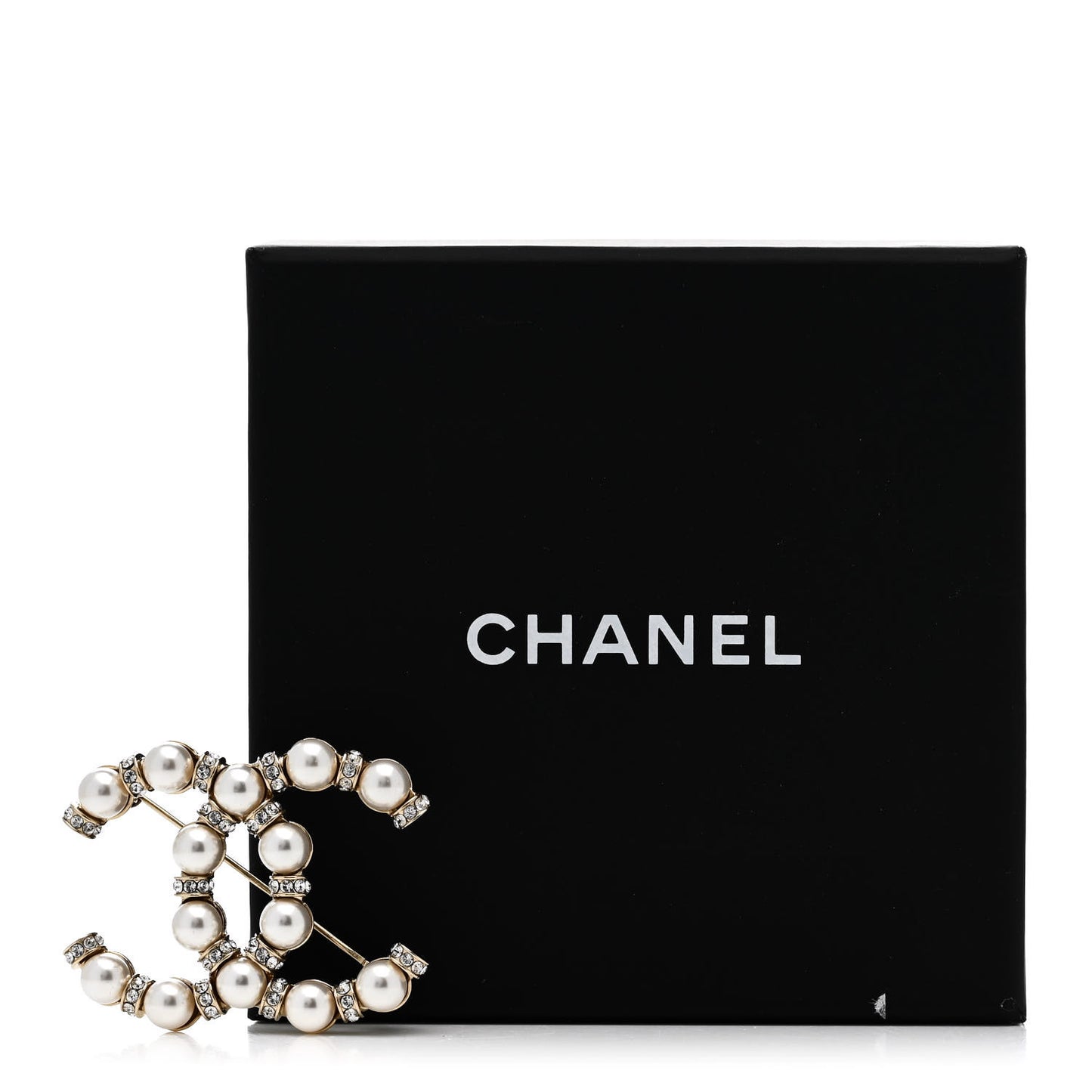 Pearl Crystal Nefertiti CC Brooch Gold