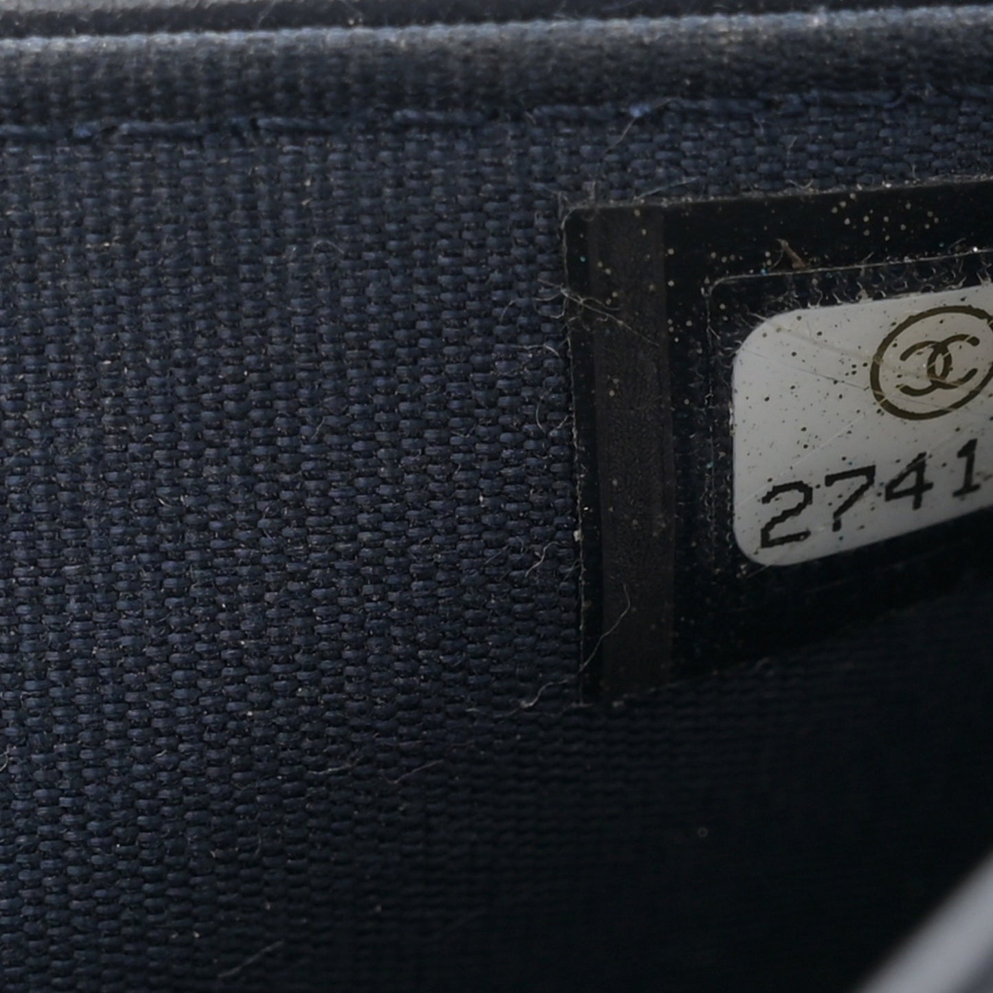 Caviar Quilted Boy Wallet On Chain WOC Navy