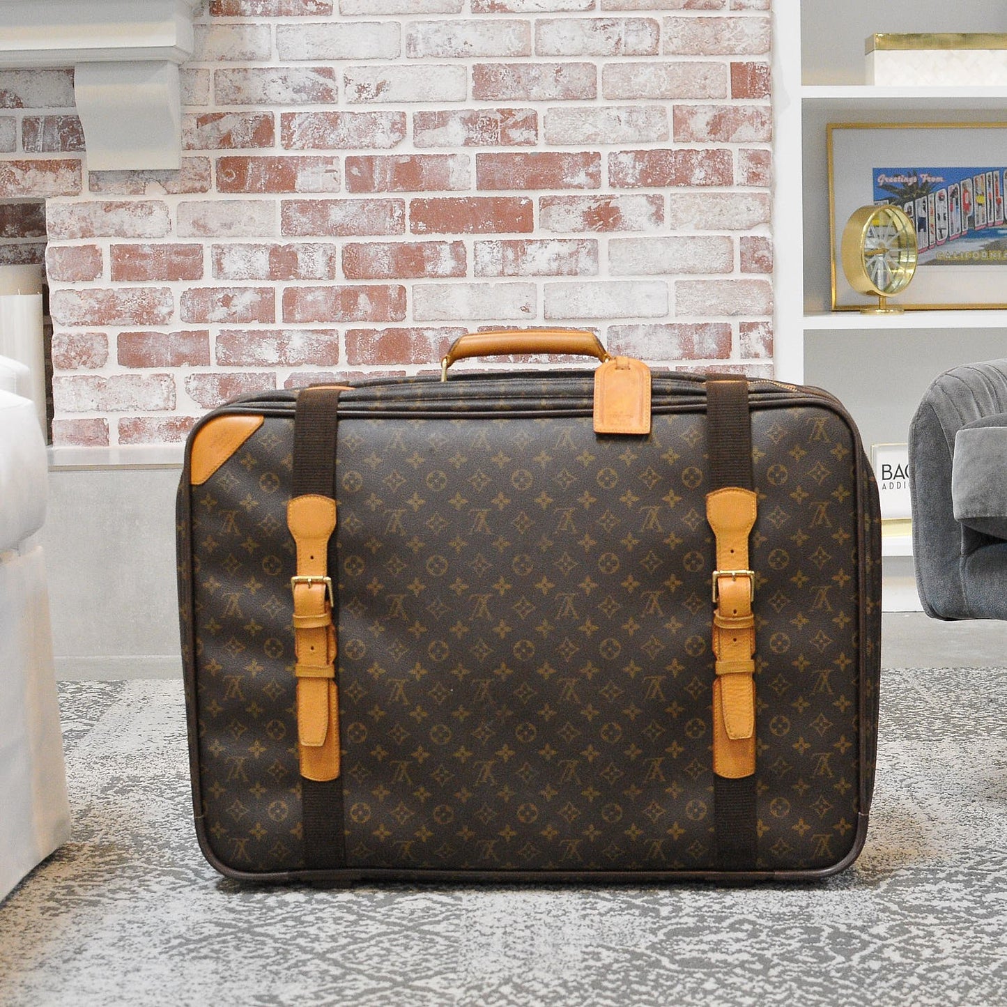 Monogram Satellite 65