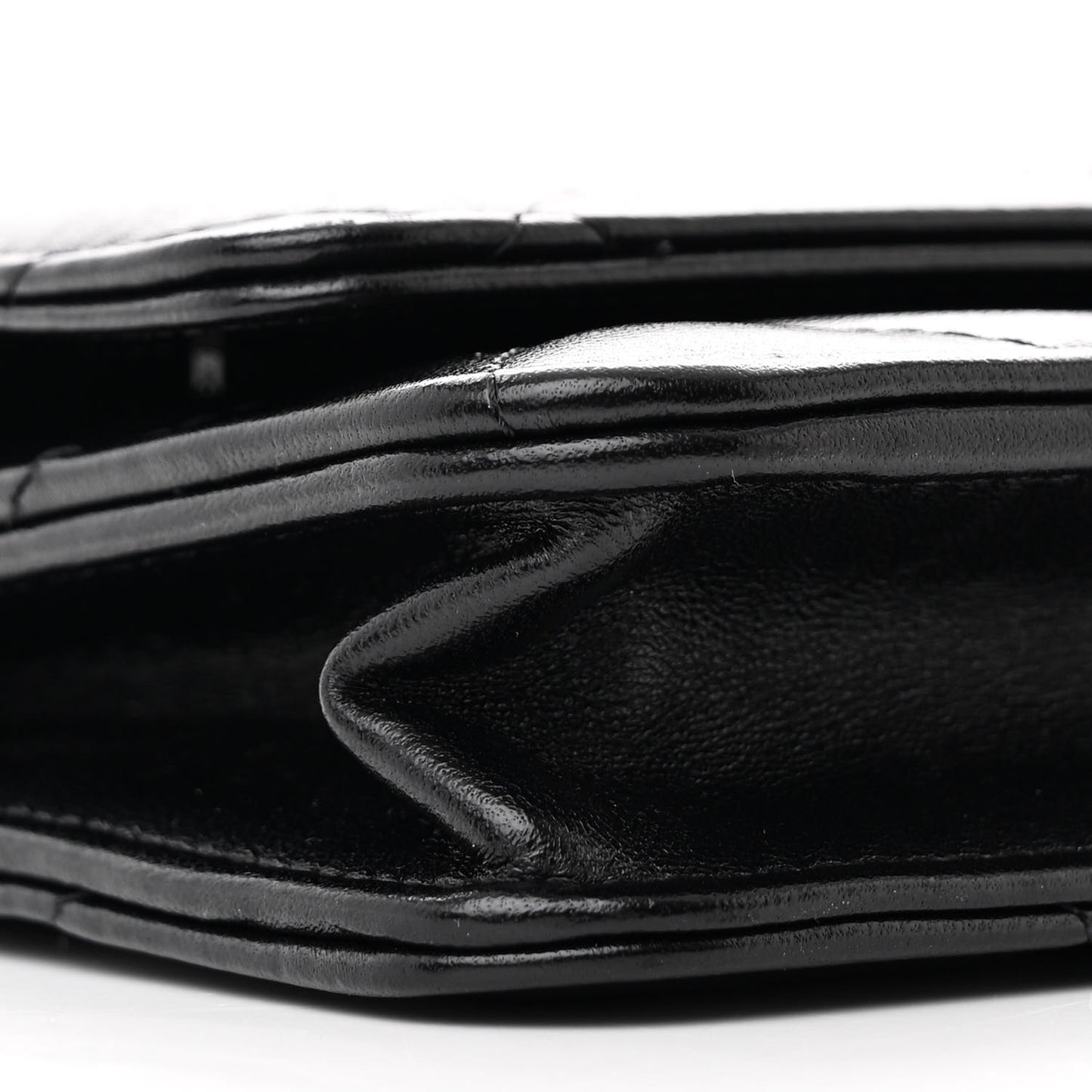 Lambskin Quilted Chanel 19 Wallet On Chain WOC Black