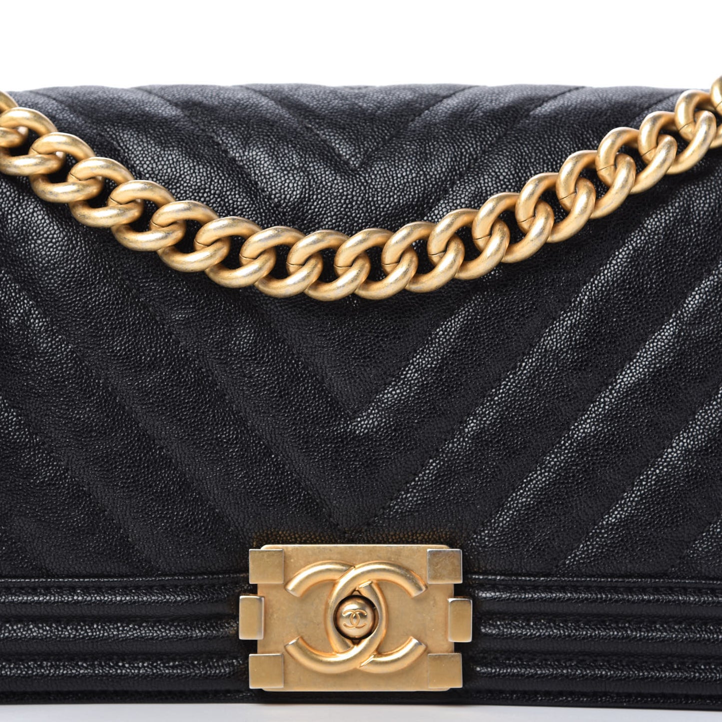 Caviar Chevron Quilted Medium Boy Flap Black