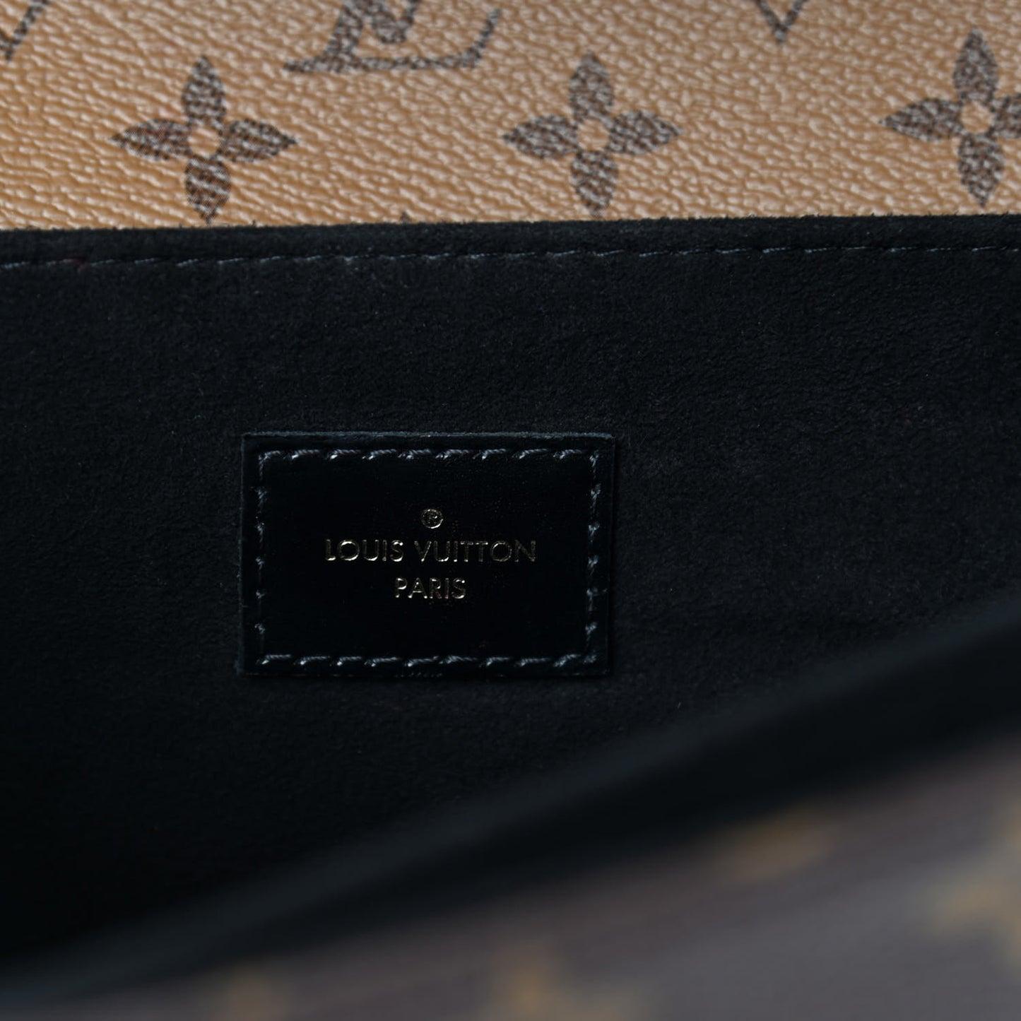 Reverse Monogram Pochette Metis