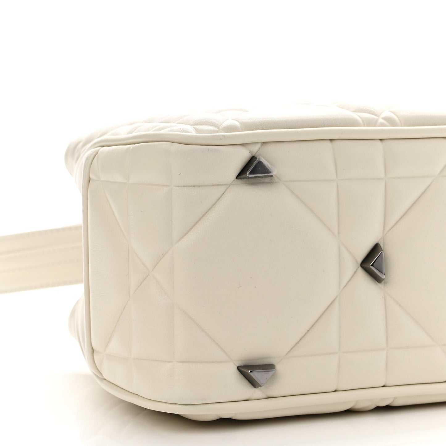 Calfskin Cannage Small The Lady 95.22 Ivory