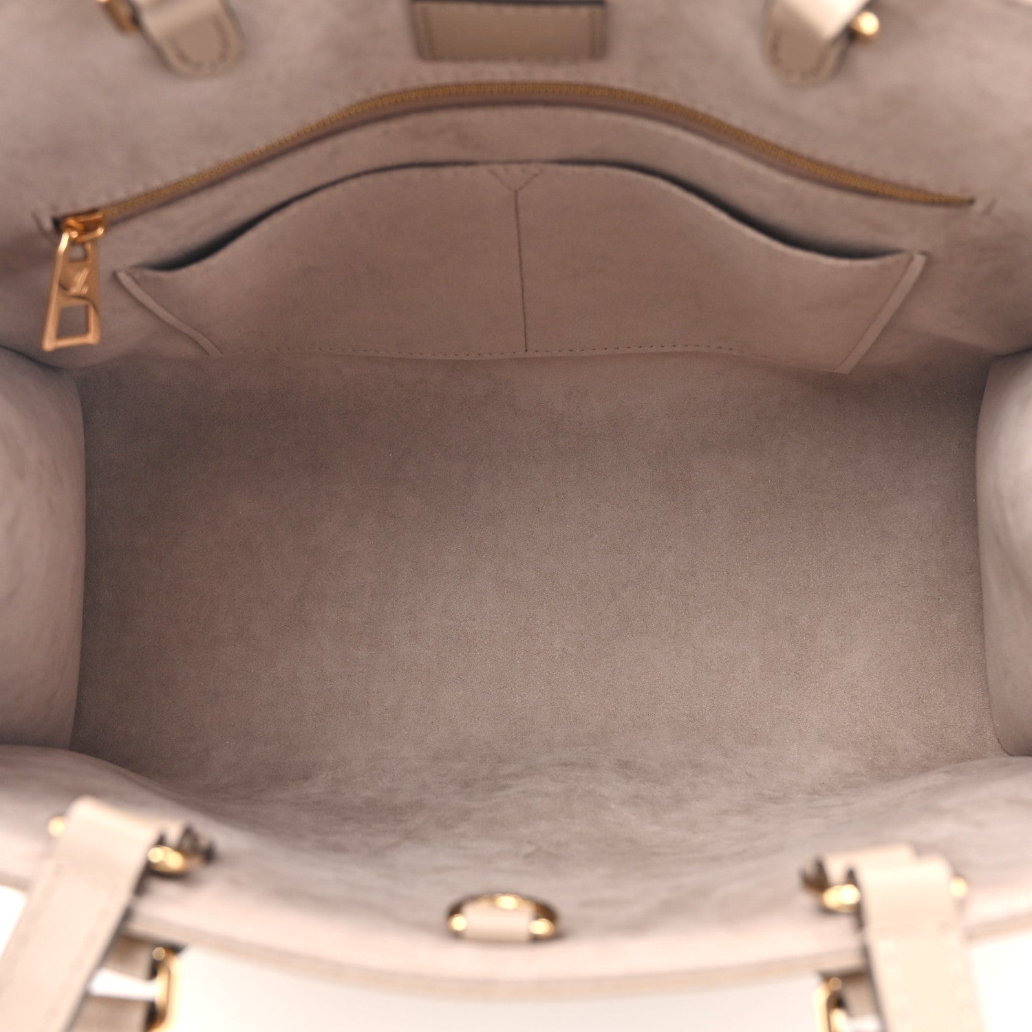 Louis Vuitton Empreinte Monogram Giant Onthego MM Tourterelle Creme 5 of 14