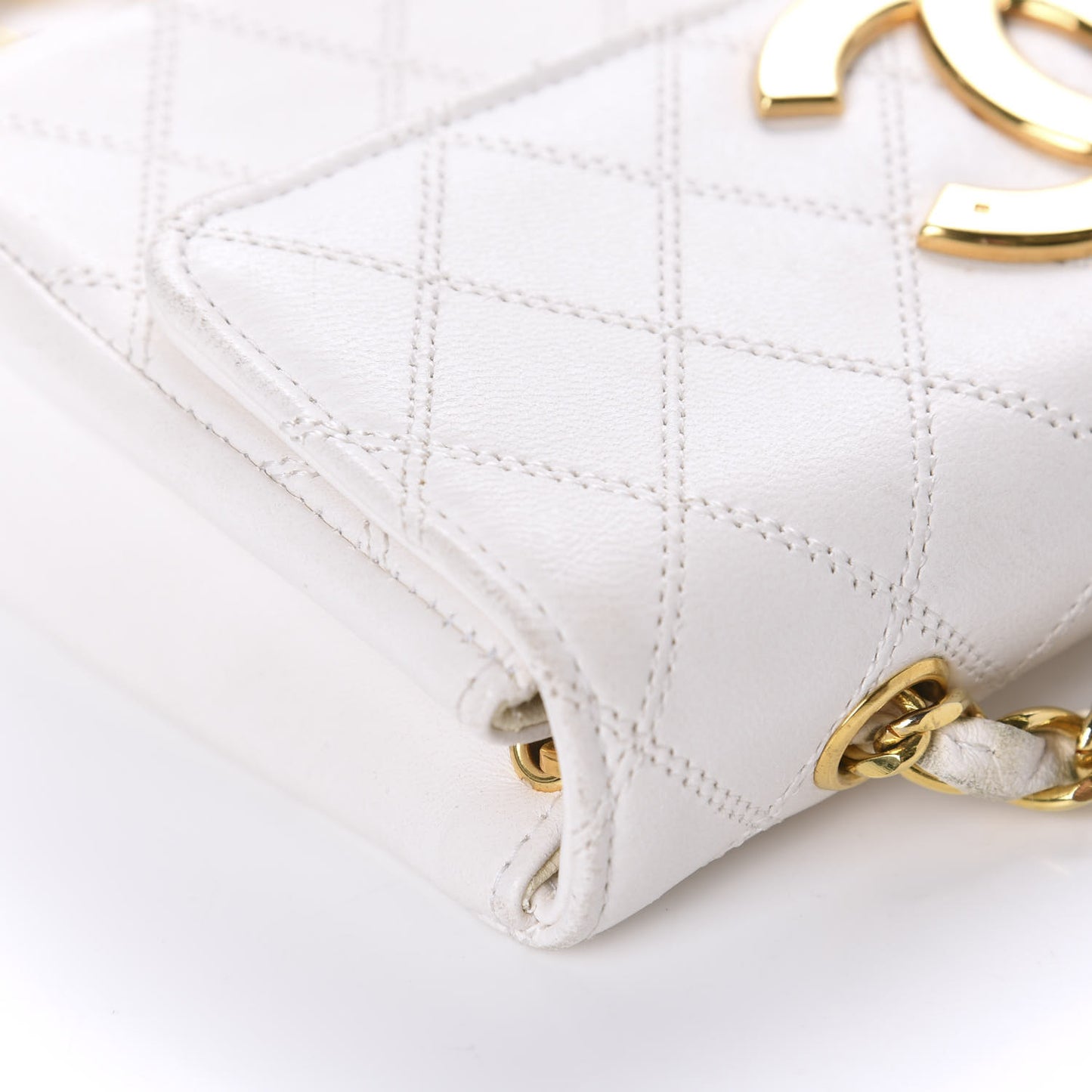 Calfskin Diamond Double Stitch Flap White