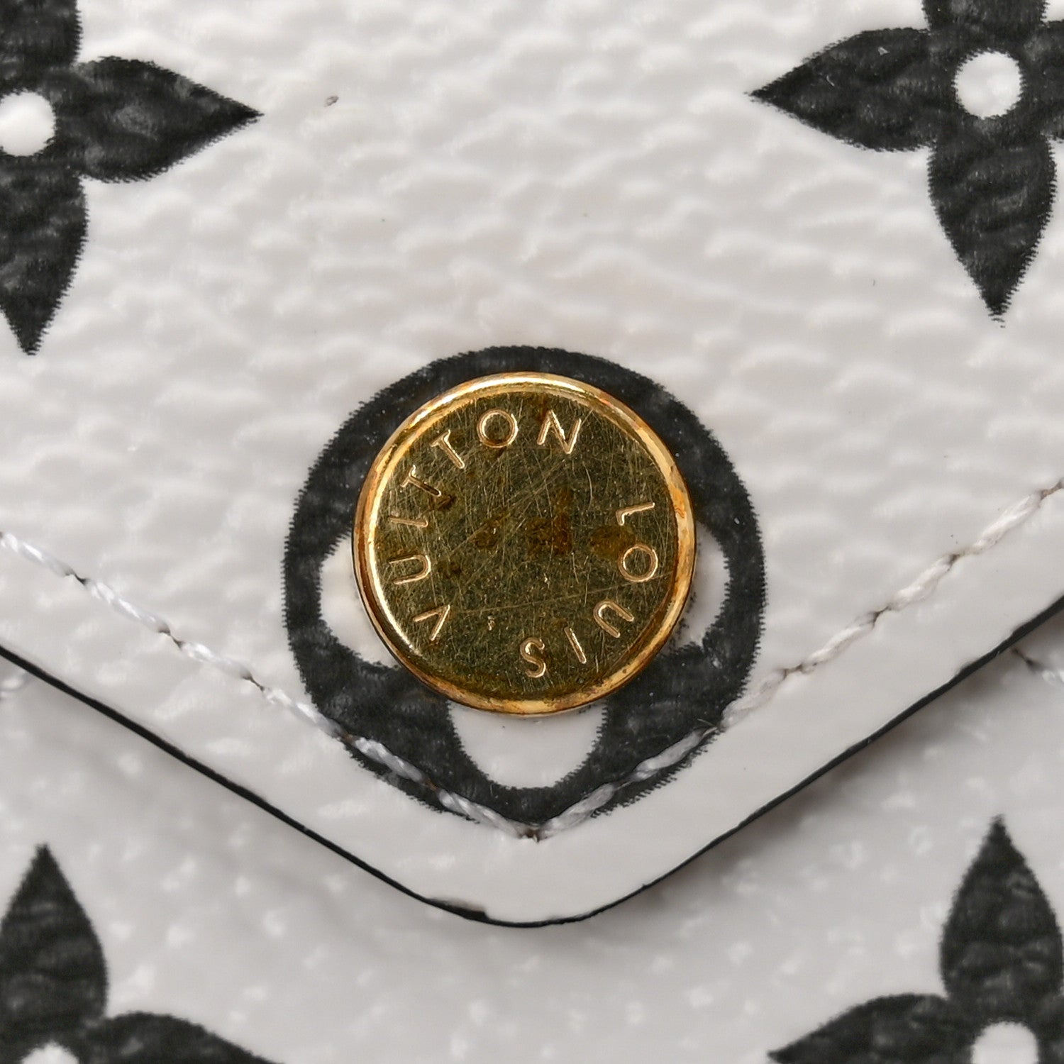 Louis Vuitton Monogram Giant Kirigami Pochette Set 11 of 13