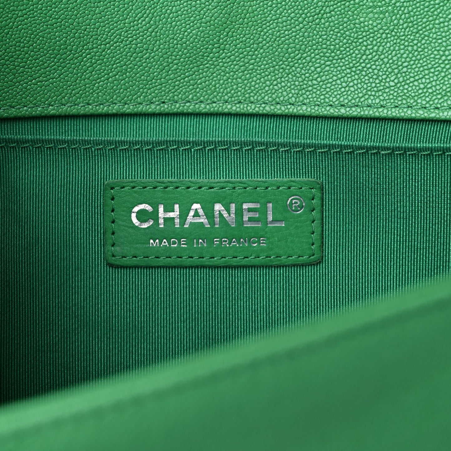 Caviar Quilted Medium Boy Flap Green