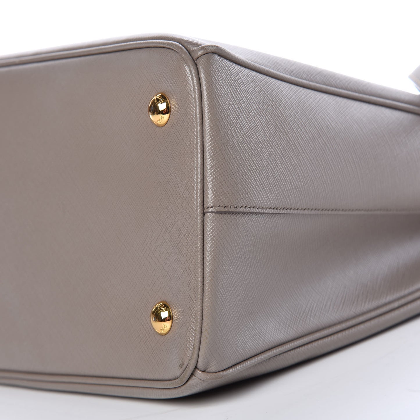 Saffiano Lux Medium Tote Argilla