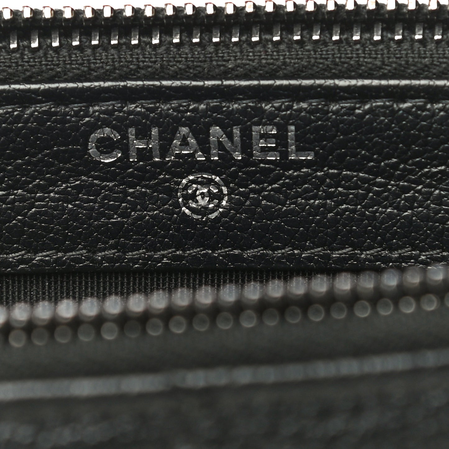 Patent Goatskin Quilted Small Gabrielle Clutch With Chain Black