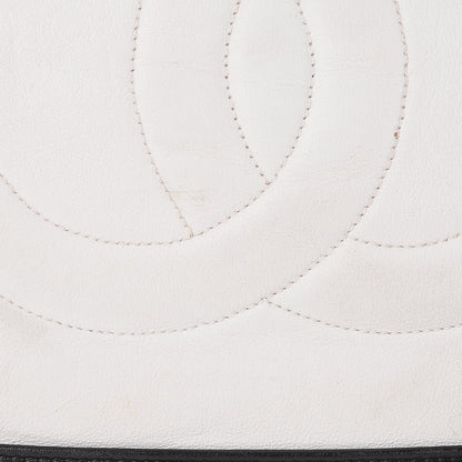 Chanel Lambskin CC Tote Black White 20 of 20