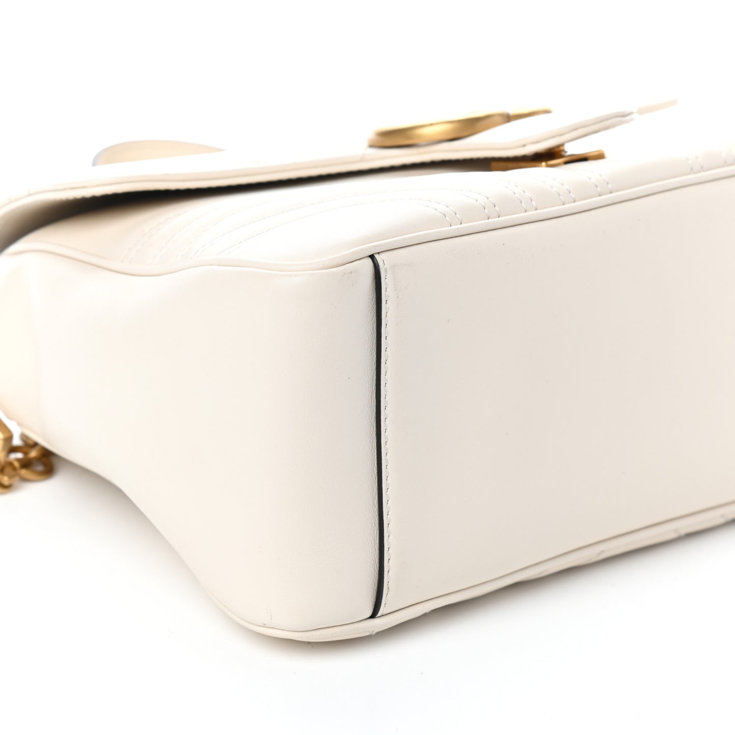 Calfskin Matelasse Small GG Marmont Top Handle Shoulder Bag White