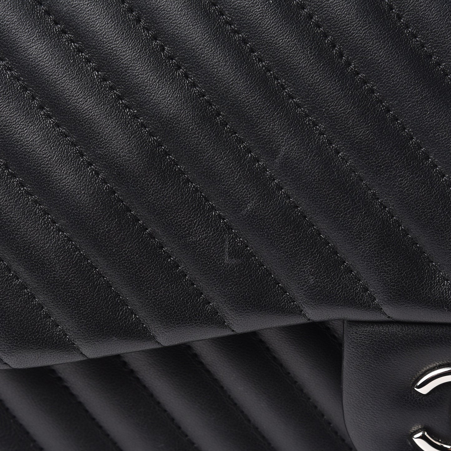 Lambskin Chevron Quilted Jumbo Double Flap Black