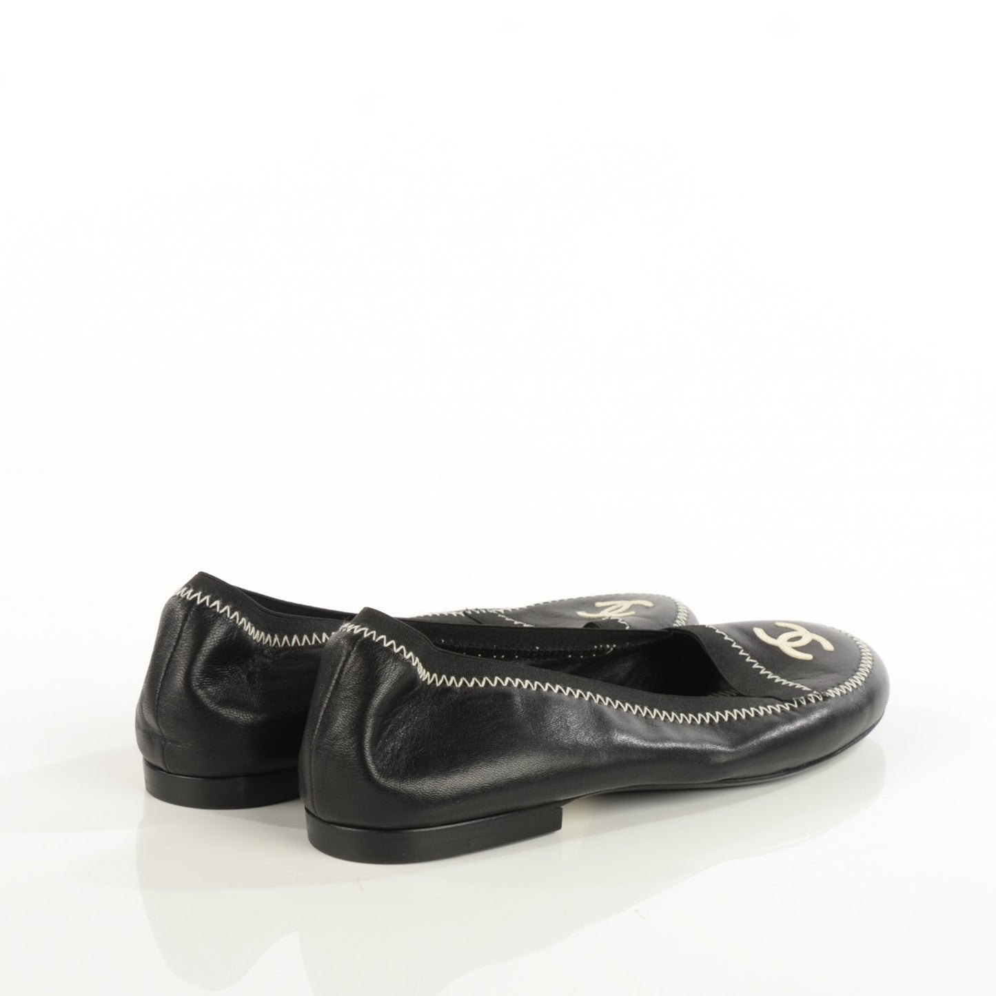 Lambskin Elastic Mocassin CC Flats 38 Black