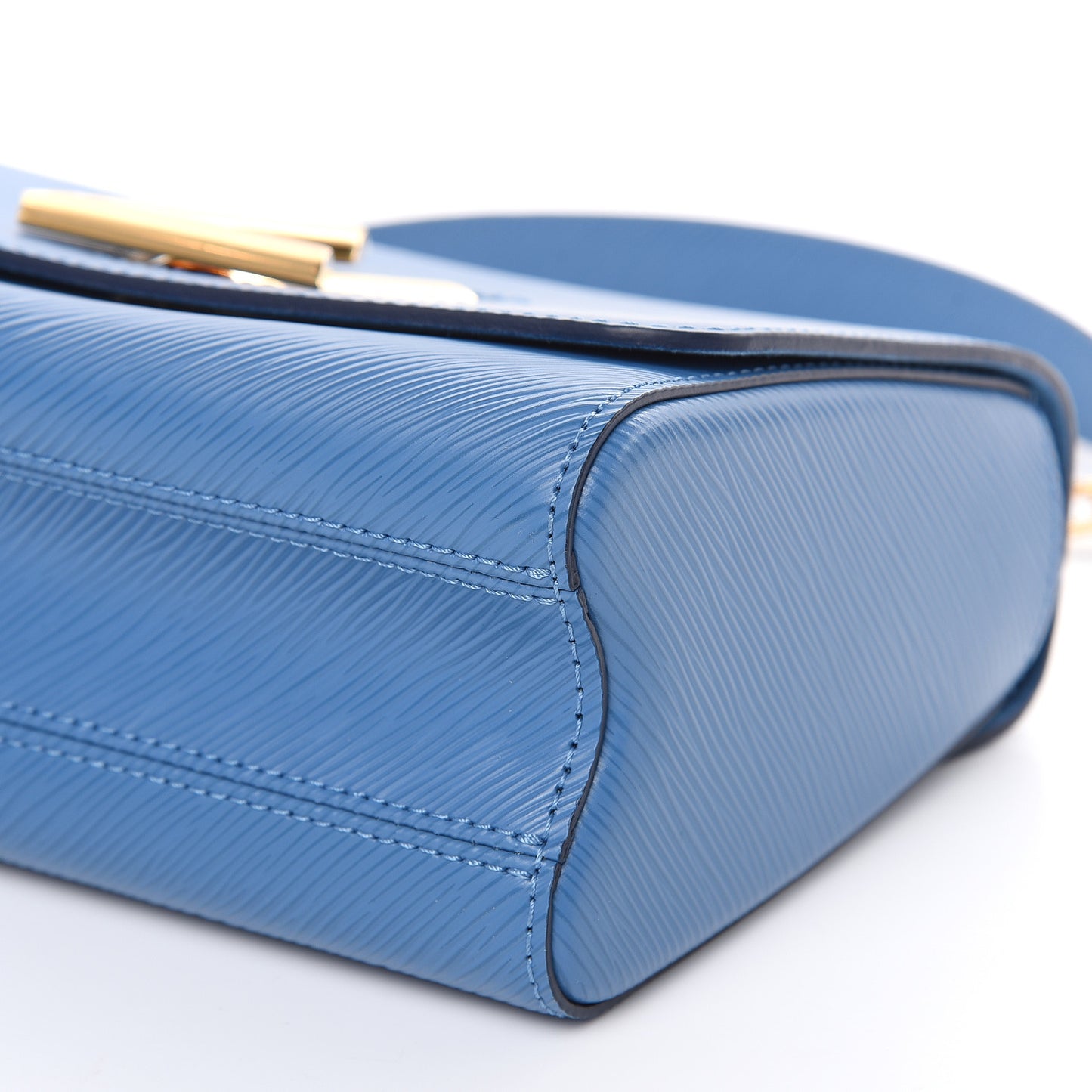 Epi Twist Shoulder Bag MM Blue Jean