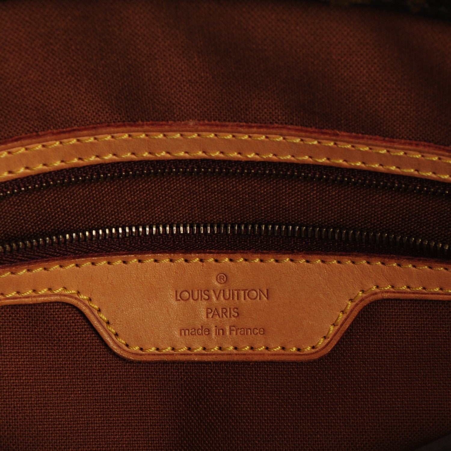 Louis Vuitton Monogram Cabas Mezzo 6 of 11