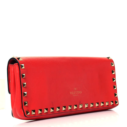 Valentino Garavani Nappa Rockstud Bangle Clutch English Red 2 of 7