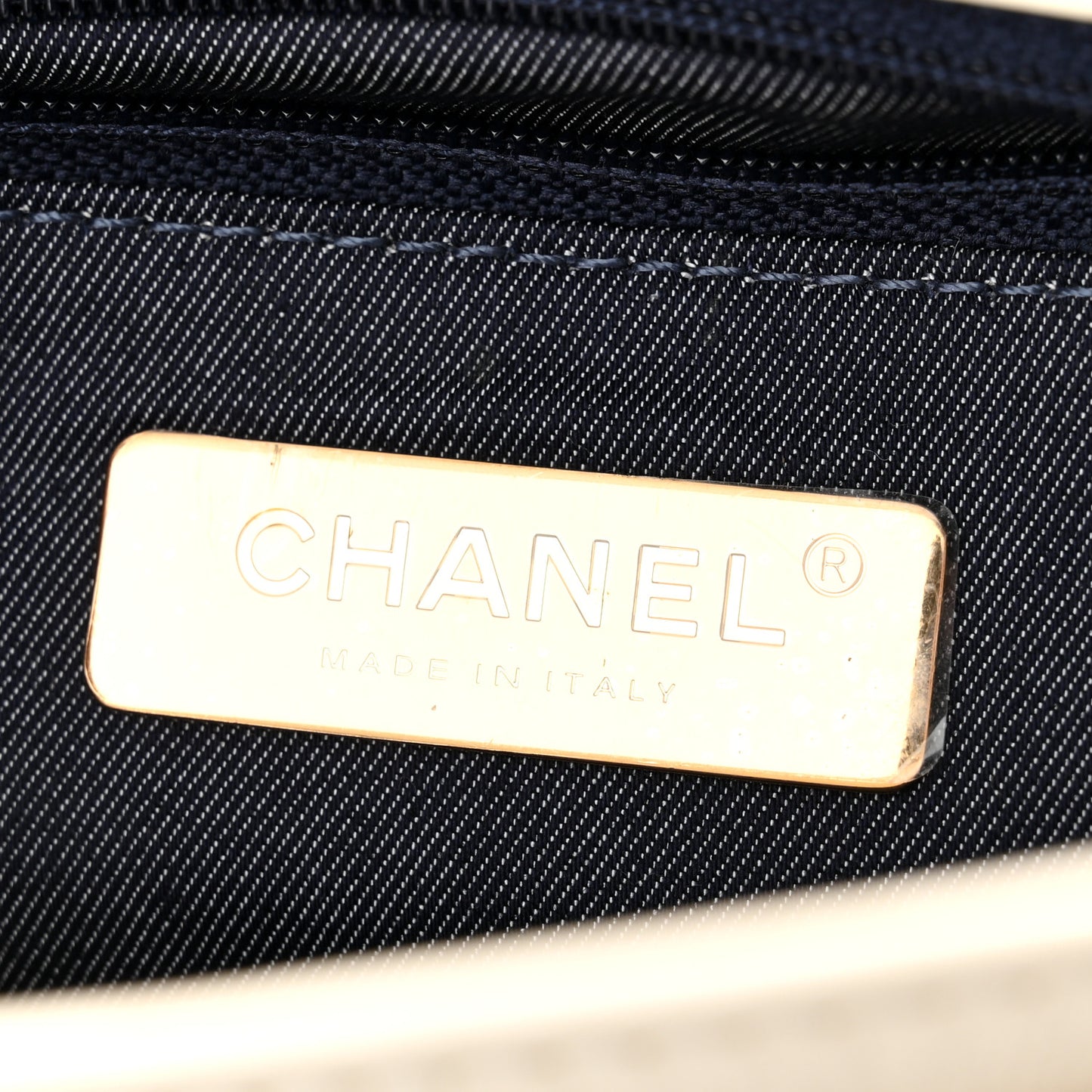 Crumpled Calfskin En Vogue Rope Flap White
