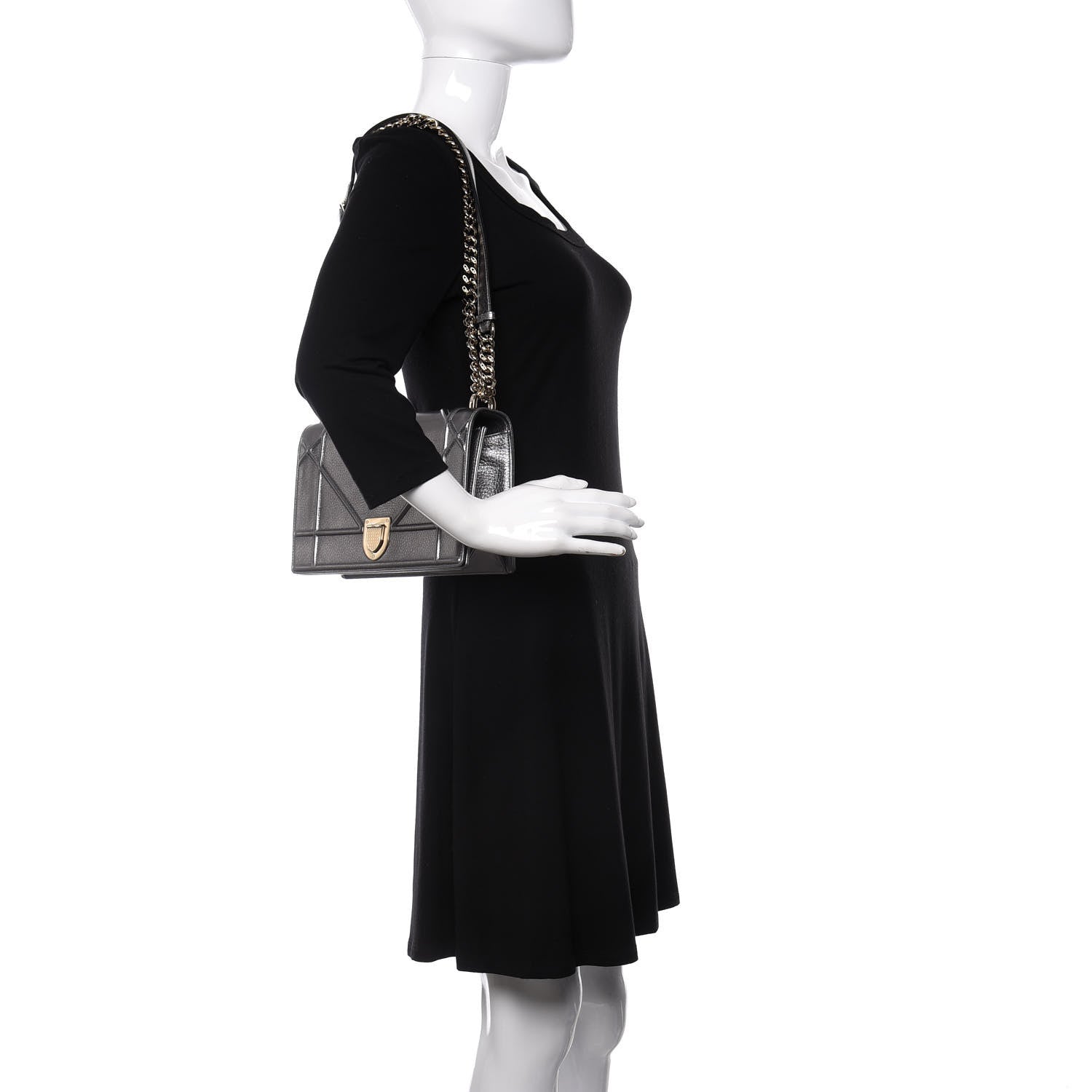 Christian Dior Metallic Grained Calfskin Medium Diorama Flap Bag Silver 2 of 17