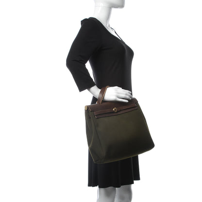 Hermes Vache Hunter Vibrato Herbag 30 PM Ebene 3 of 16