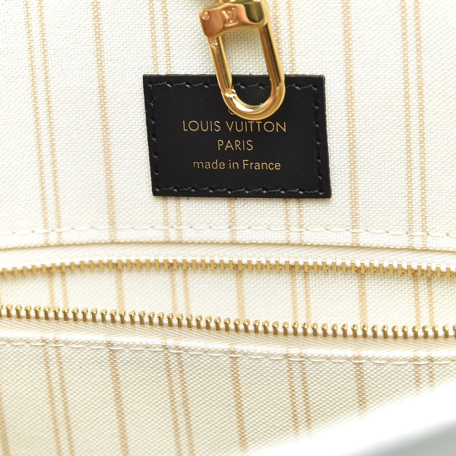 Louis Vuitton Monogram Giant Jungle Onthego GM Ivory 7 of 11