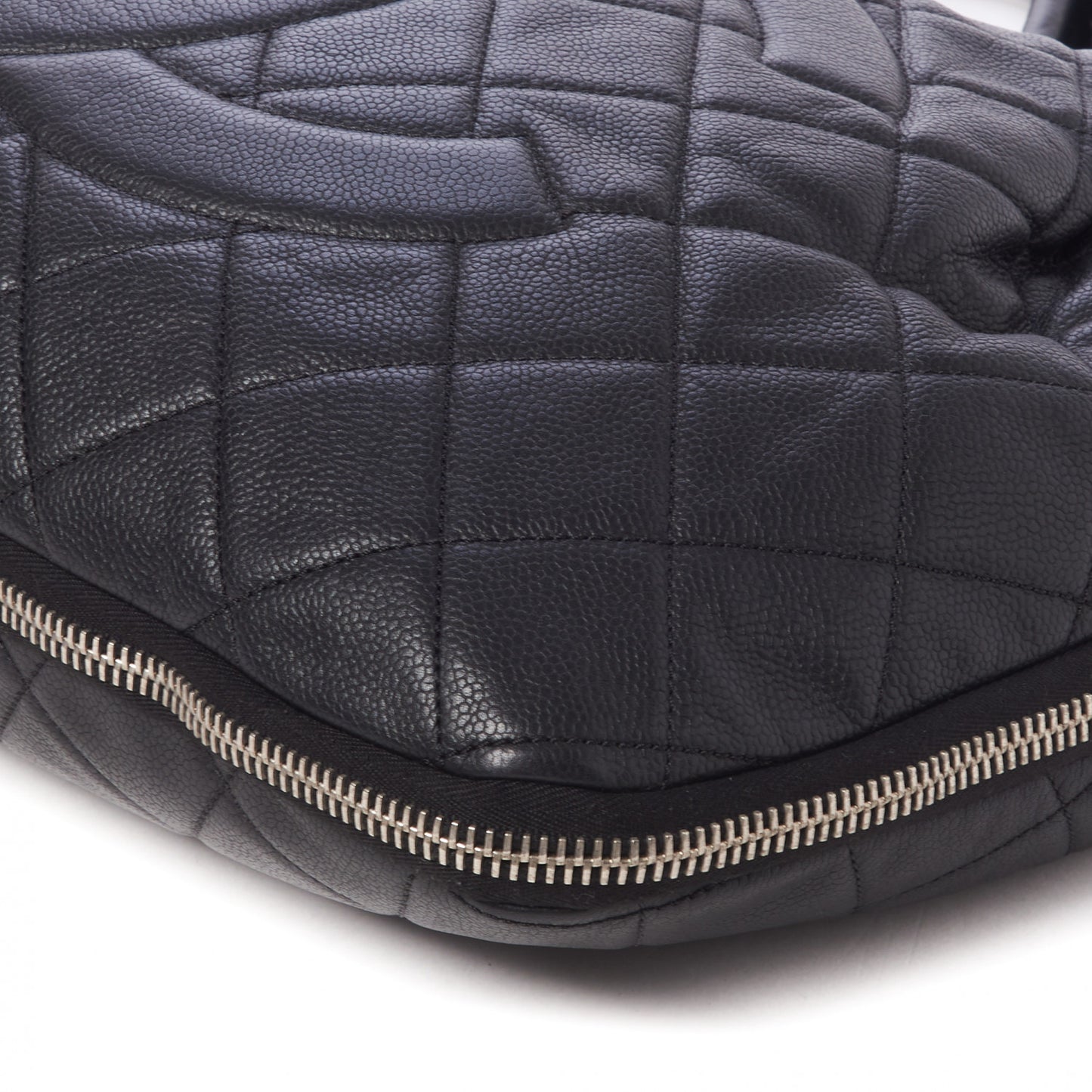 Caviar Expandable Zip Shoulder Bag Black