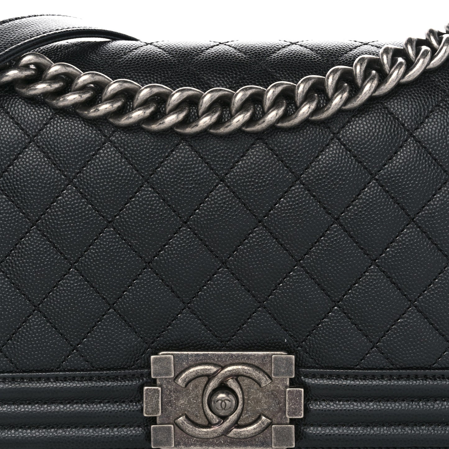 Caviar Quilted Medium Boy Flap Black