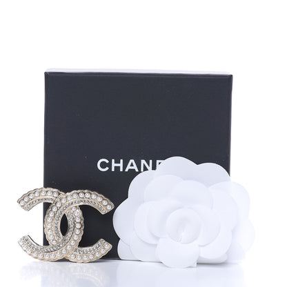 Chanel Pearl Crystal Queen of France CC Brooch Gold 5 of 5