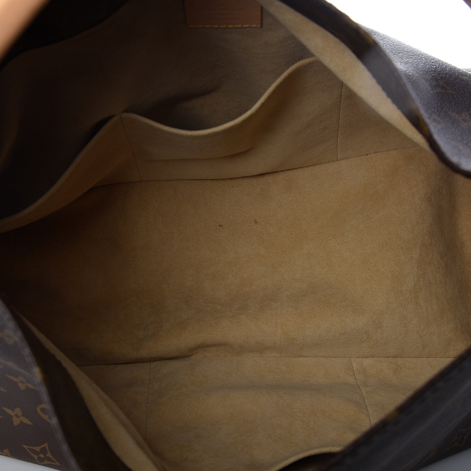 Louis Vuitton Monogram Artsy MM 4 of 9